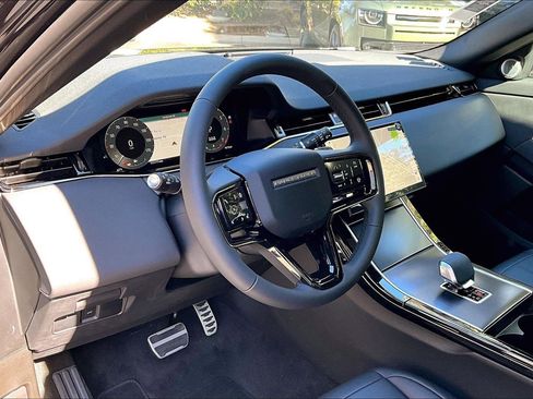 New 2026 Land Rover Range Rover Evoque Dynamic SE AWD/4WD image 4