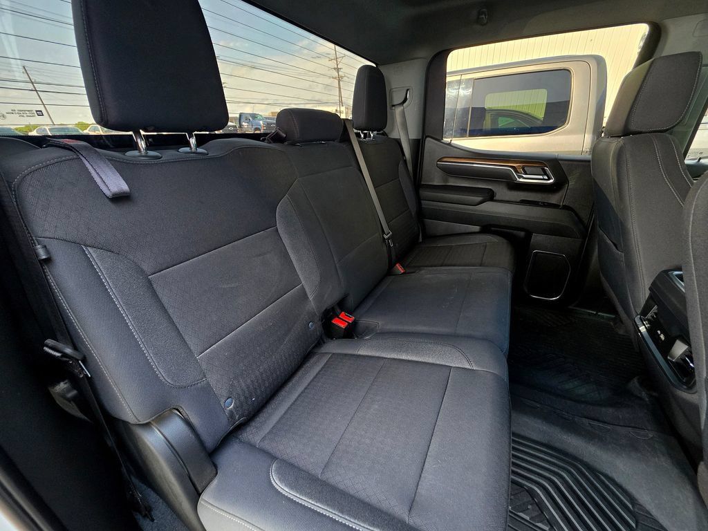 Used 2025 Chevrolet Silverado 1500 LT AWD/4WD image 61