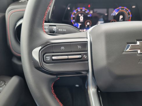 Used 2024 Chevrolet Colorado Z71 w/ Z71 Convenience Package 2 image 27