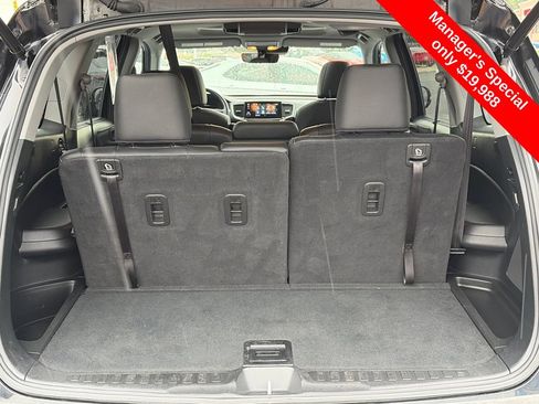 Used 2021 Honda Pilot Touring image 7