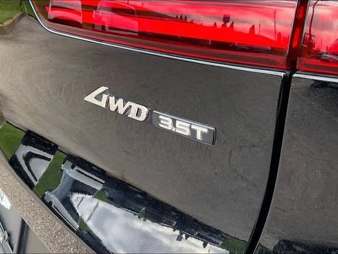 Used 2023 Genesis GV70 3.5T Sport w/ Sport Prestige Package AWD/4WD image 14
