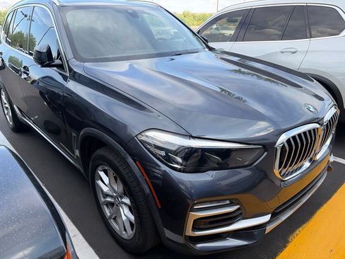 Used 2019 BMW X5 xDrive40i w/ Convenience Package AWD/4WD image 2
