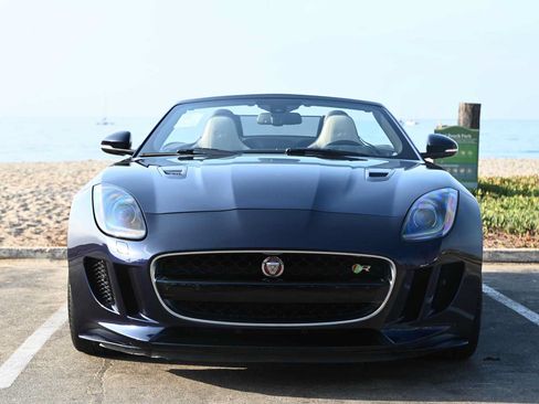 Used 2016 Jaguar F-TYPE R AWD/4WD image 2