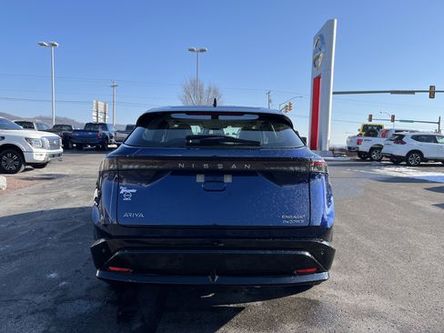 Used 2023 Nissan Ariya AWD image 4