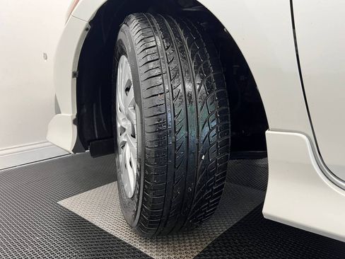 Used 2018 Toyota Corolla iM image 30