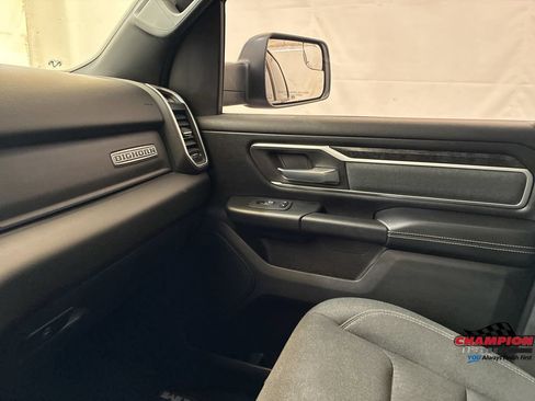 Used 2022 RAM 1500 Big Horn AWD/4WD image 37