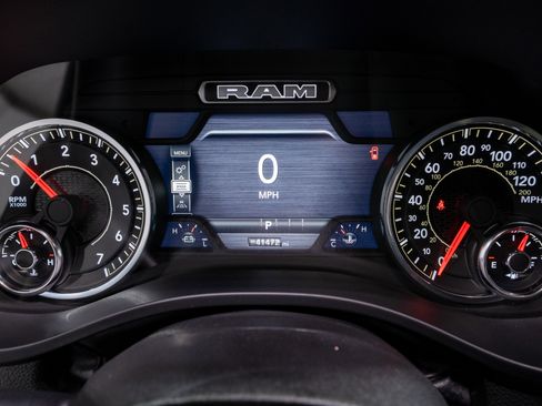 Used 2025 RAM 1500 Laramie image 26