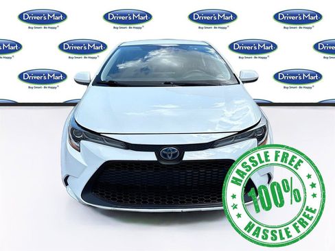 Used 2022 Toyota Corolla LE FWD image 2