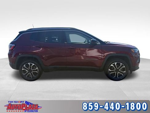 Used 2022 Jeep Compass Limited AWD/4WD image 12