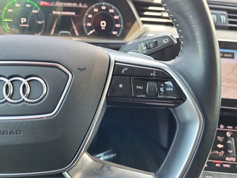 Used 2021 Audi e-tron Premium w/ Convenience Plus Package AWD/4WD image 24