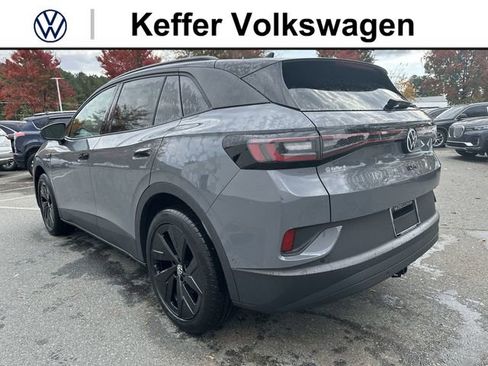 New 2025 Volkswagen ID.4 Pro S Plus AWD/4WD image 3