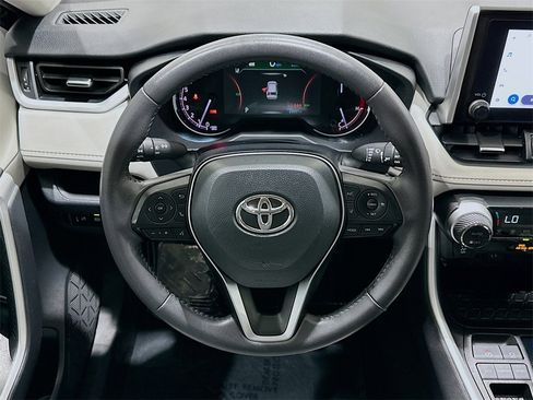 Used 2024 Toyota RAV4 XLE Premium image 11