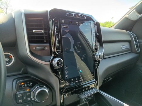 Used 2023 RAM 1500 Big Horn AWD/4WD image 3