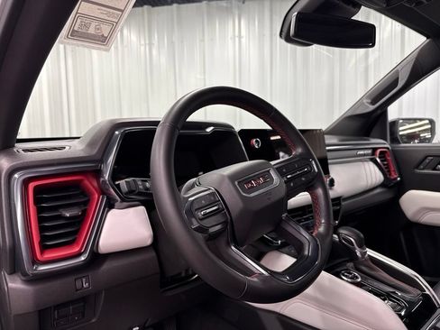 Used 2024 GMC Canyon AT4X AWD/4WD image 19