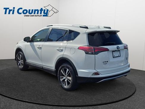 Certified 2018 Toyota RAV4 XLE AWD/4WD image 5
