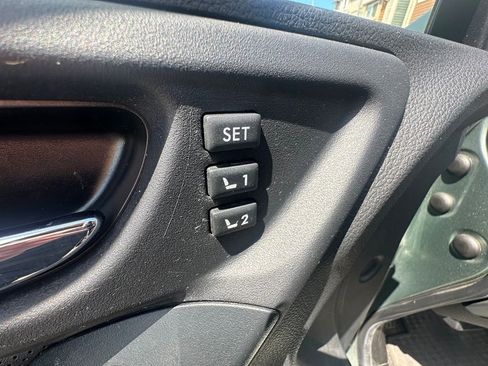 Used 2017 Subaru Forester 2.5i Touring AWD/4WD image 12