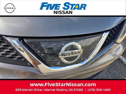 Used 2019 Nissan Rogue Sport SV w/ Technology Package FWD image 15