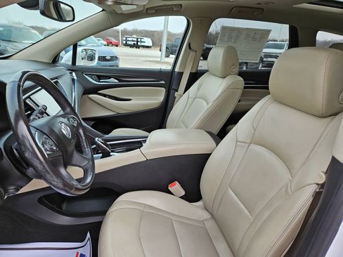 Used 2018 Buick Enclave Premium image 22