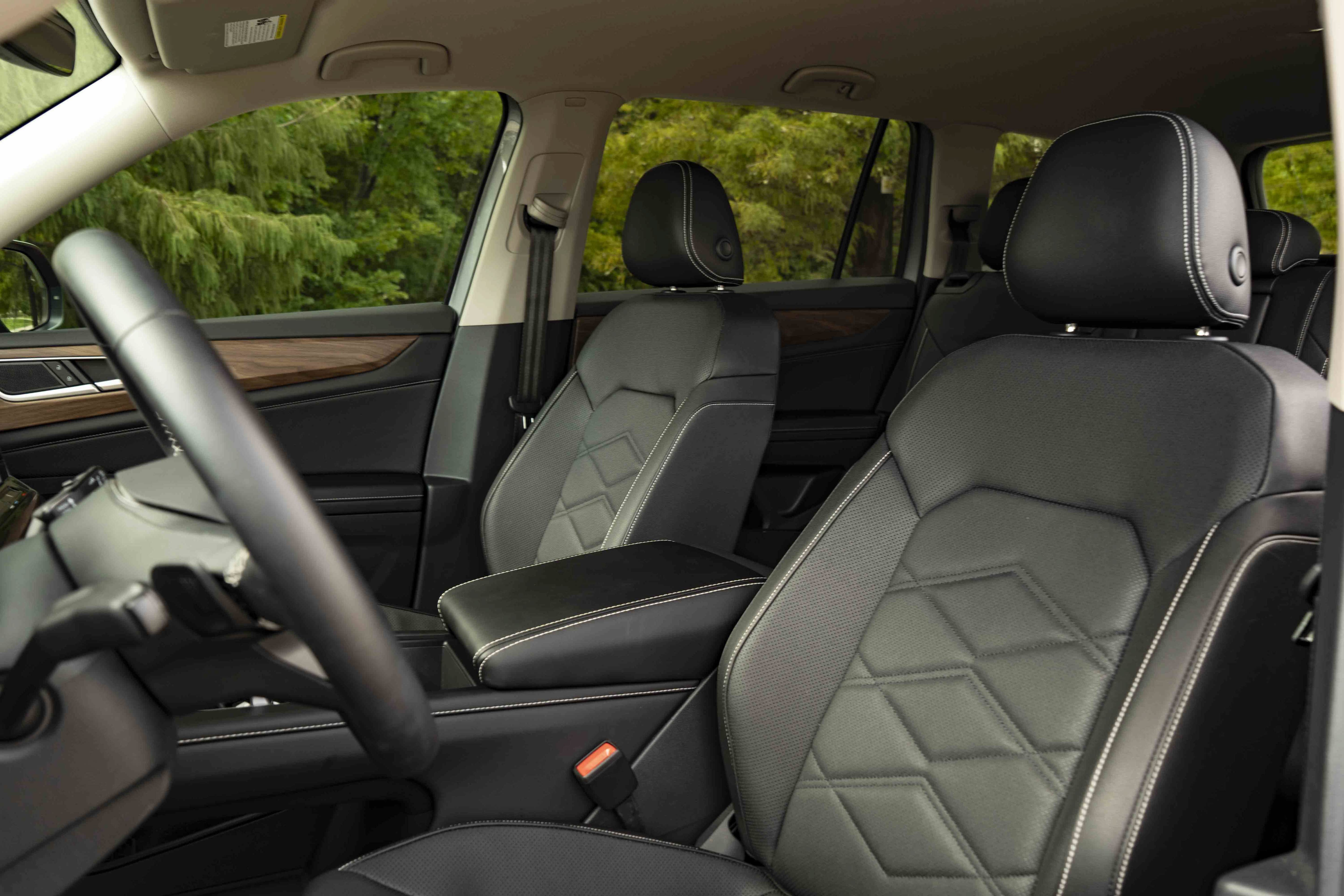 Certified 2026 Volkswagen Atlas SE FWD image 16