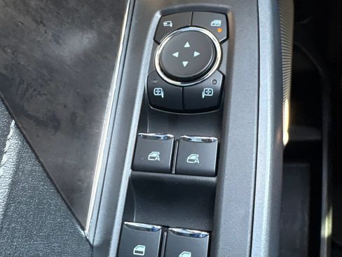 Used 2024 Ford F250 Lariat w/ Lariat Ultimate Package AWD/4WD image 19