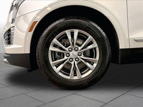 Used 2022 Cadillac XT5 Premium Luxury FWD image 11