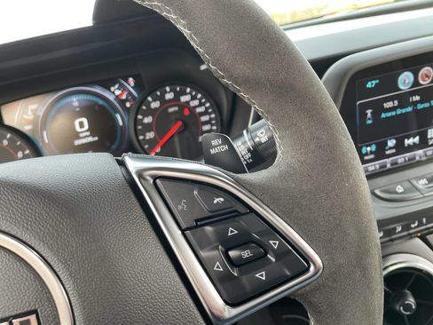 Used 2018 Chevrolet Camaro SS image 67