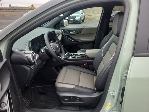 New 2026 Chevrolet Equinox LT w/ Convenience Package II image 10