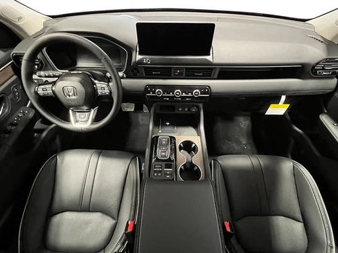 Used 2026 Honda Pilot Elite image 13
