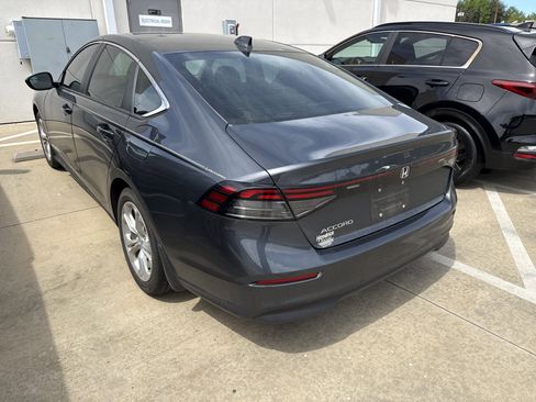 Used 2023 Honda Accord LX image 8