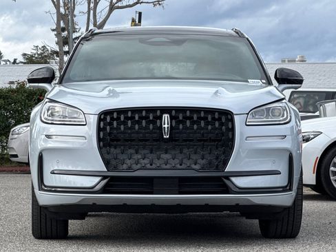 Used 2025 Lincoln Corsair Grand Touring w/ Equipment Group 302A image 9