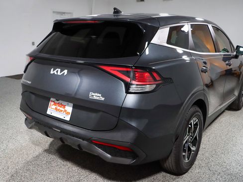 Used 2023 Kia Sportage LX FWD image 7