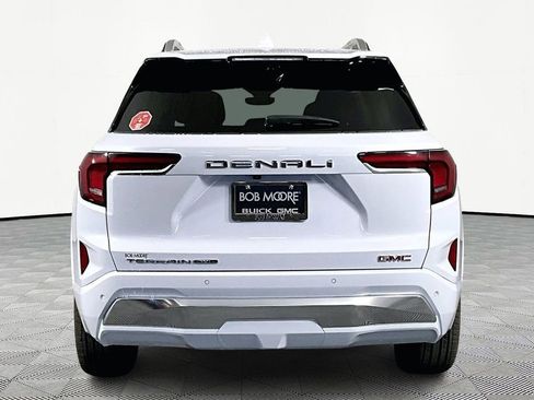 New 2026 GMC Terrain Denali w/ LPO, Floor Liner Package image 5