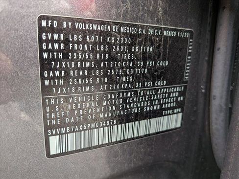 Used 2023 Volkswagen Tiguan SE w/ Panoramic Sunroof Package image 15