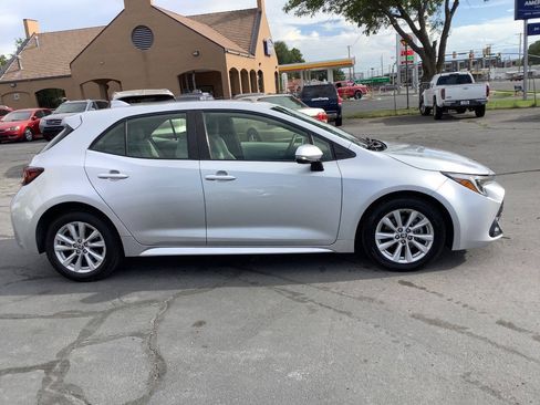 Used 2023 Toyota Corolla SE FWD image 11