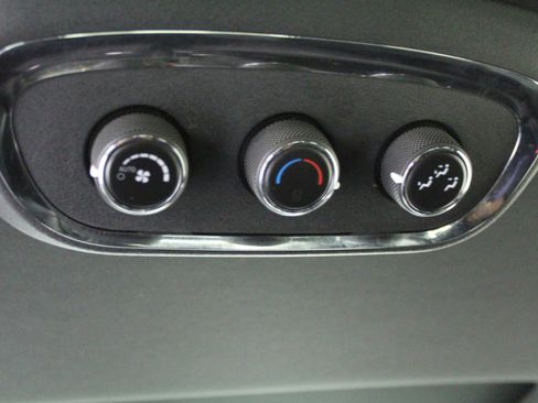 Used 2018 Dodge Durango GT w/ Premium Group image 24