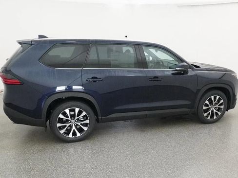 New 2026 Toyota Grand Highlander AWD Hybrid image 10