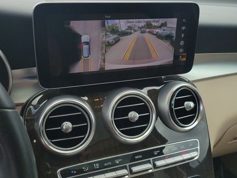 Certified 2022 Mercedes-Benz GLC 300 image 28