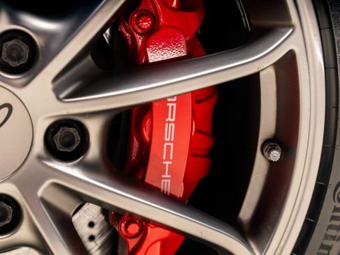 Used 2016 Porsche Cayman GT4 image 5