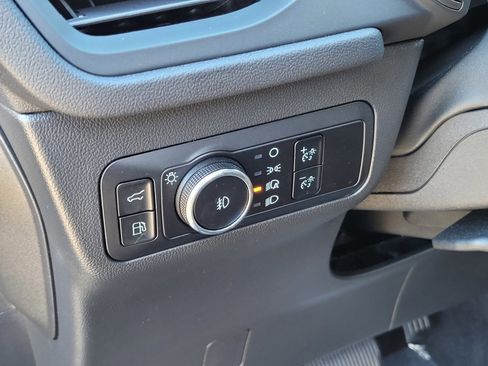 Certified 2023 Ford Escape SE image 18