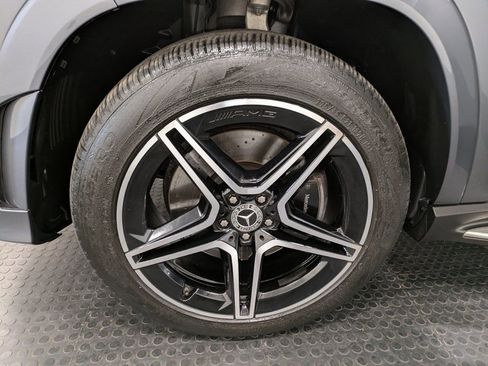 Used 2021 Mercedes-Benz GLS 580 4MATIC image 7