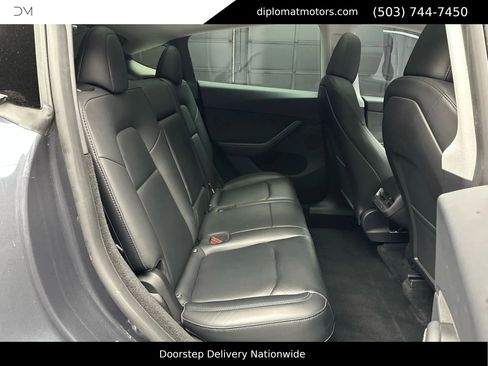 Used 2023 Tesla Model Y Long Range image 22