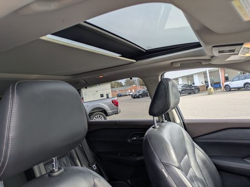 Used 2021 Nissan Rogue Platinum image 35