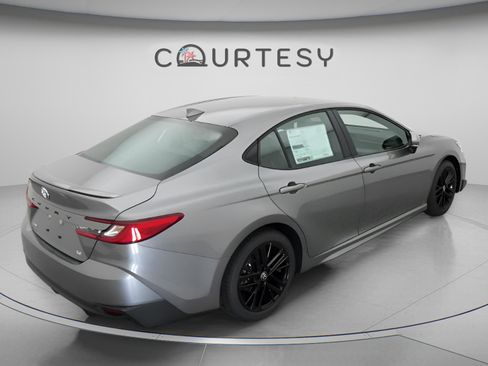 New 2026 Toyota Camry SE FWD image 18
