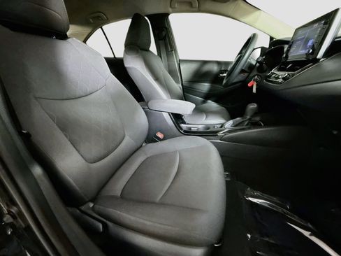 Used 2021 Toyota Corolla LE FWD image 29