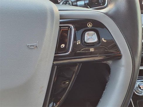 Certified 2022 Lincoln Corsair FWD w/ Premium Package image 16