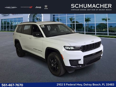 New 2025 Jeep Grand Cherokee L Laredo RWD image 2