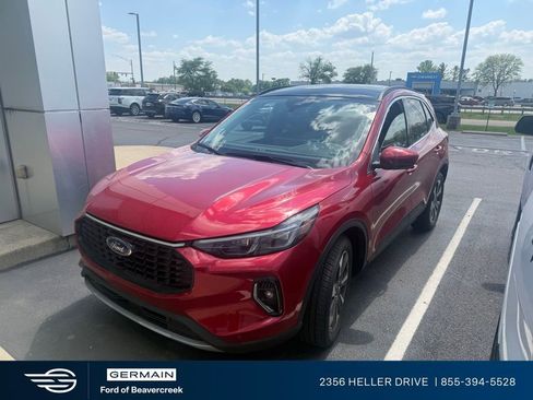 Used 2023 Ford Escape Platinum AWD/4WD image 1