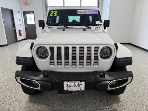 Used 2023 Jeep Wrangler Unlimited Sahara w/ Cold Weather Group AWD/4WD image 7
