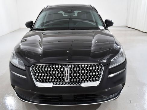 Used 2022 Lincoln Corsair AWD w/ Premium Package image 3