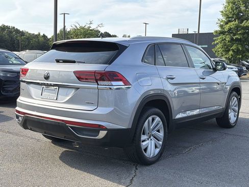 Used 2021 Volkswagen Atlas Cross Sport SE w/ Panoramic Sunroof Package AWD/4WD image 5